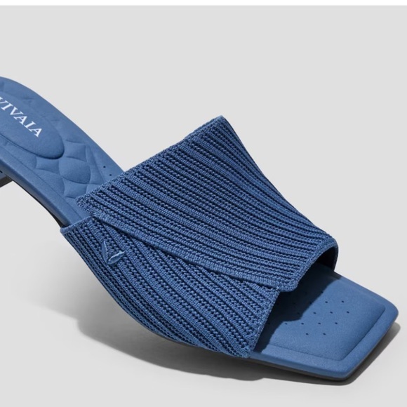 Vivaia 37.5 Square-Toe Block Heel Sandals in Vintage Blue - Picture 5 of 12